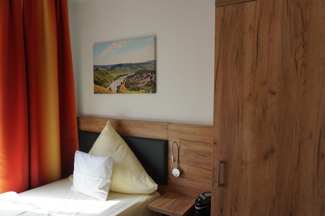 Hotel Jan Van Werth Koblenz  Bagian luar foto